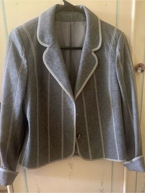 Pure Virgin Wool blazer - Gray with Black & Gold Label